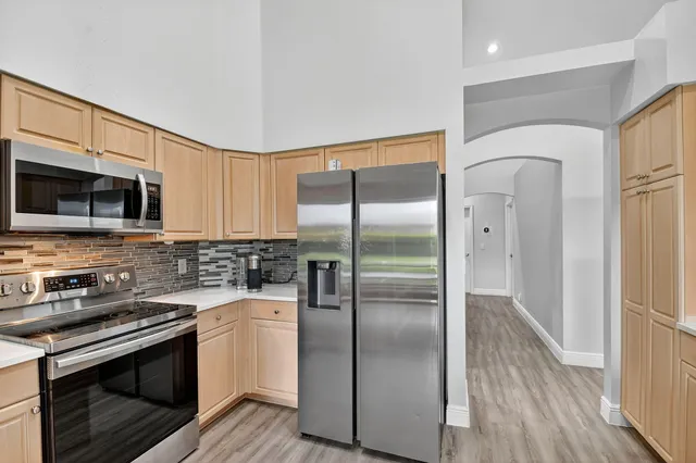 $295,000 | 6900 Cairnwell Drive, Boynton Beach, FL 33472