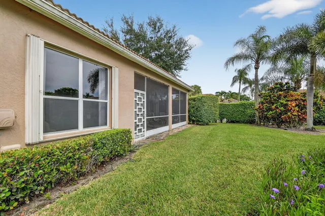 $295,000 | 6900 Cairnwell Drive, Boynton Beach, FL 33472
