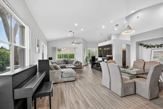 $295,000 | 6900 Cairnwell Drive, Boynton Beach, FL 33472