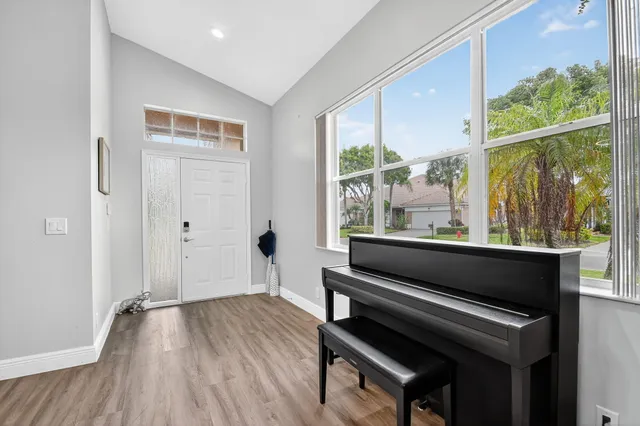 $295,000 | 6900 Cairnwell Drive, Boynton Beach, FL 33472