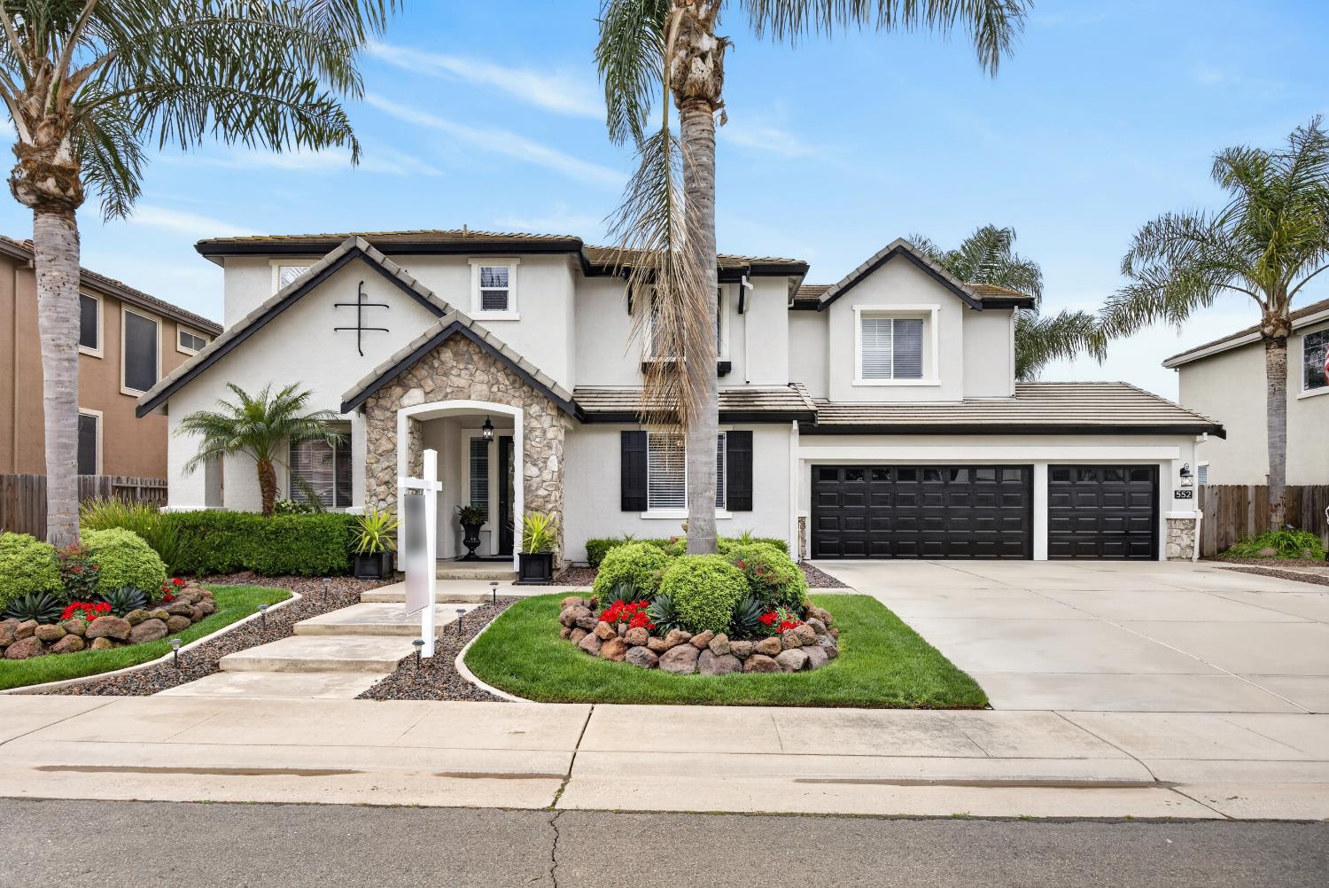 552 Denier Court Galt, CA 95632 - Photo 2 of 79