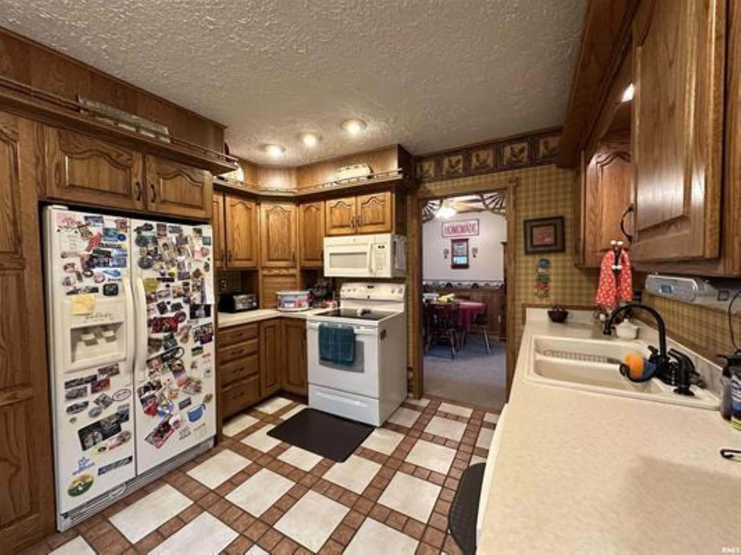 1890 Oak Street Linton, IN 47441 - Photo 13 of 25
