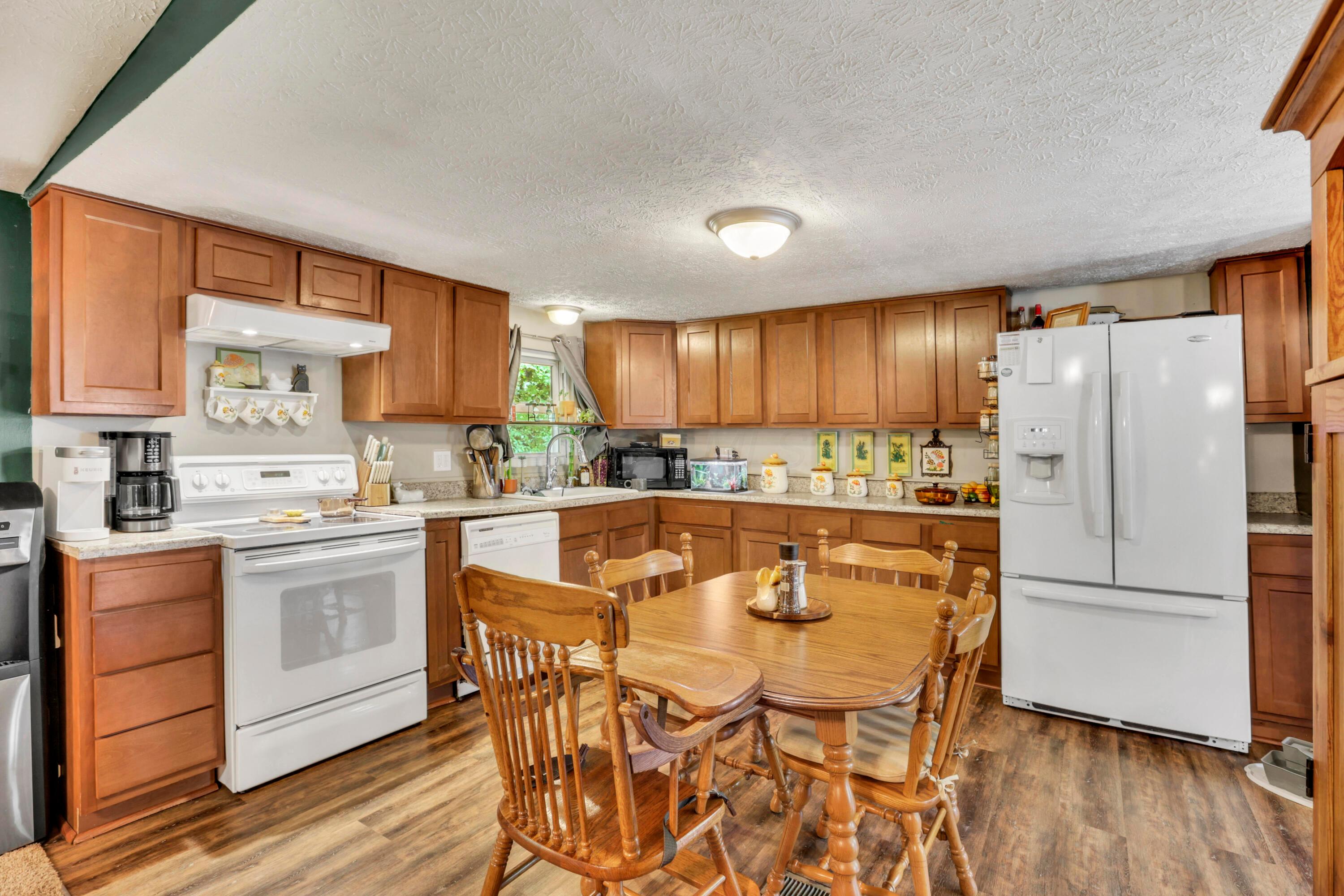 354 Merritt Road Southwest Pataskala, OH 43062 - Photo 15 of 43