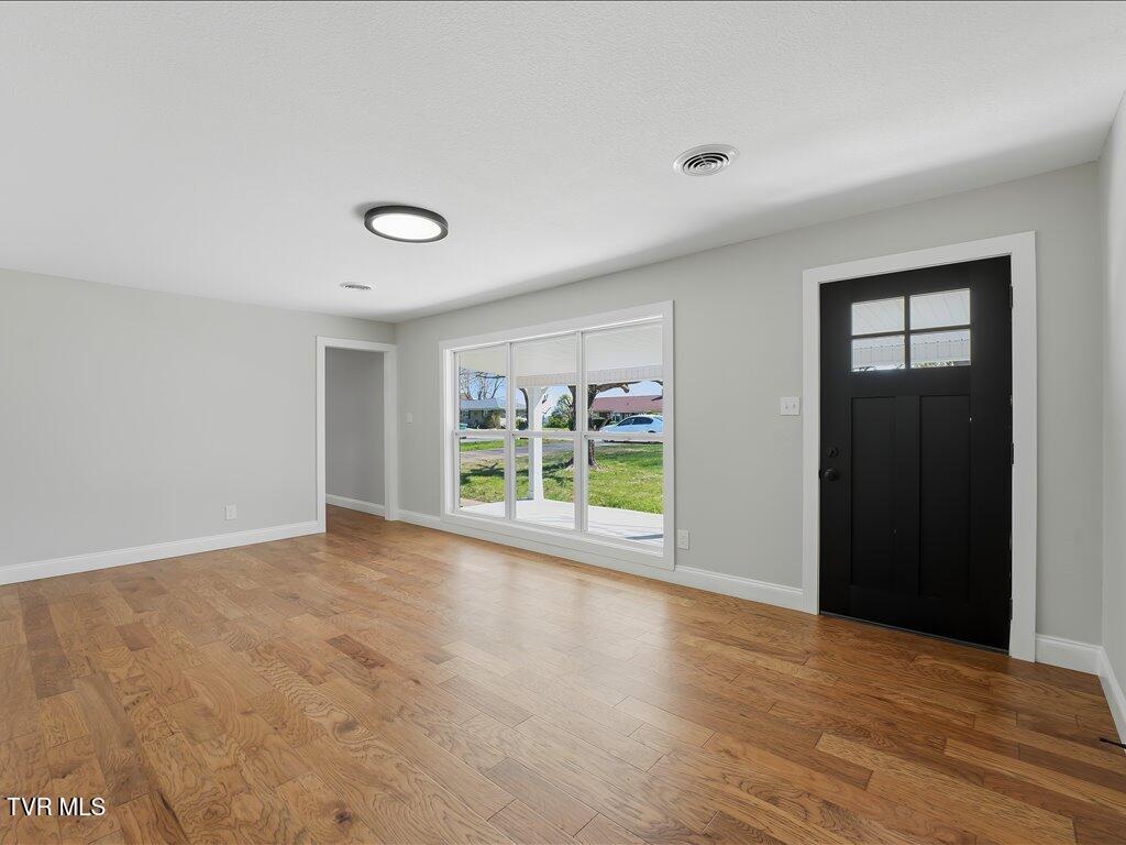 452 Wilder Street Morristown, TN 37813 - Photo 6 of 47 452 Wilder St - 6