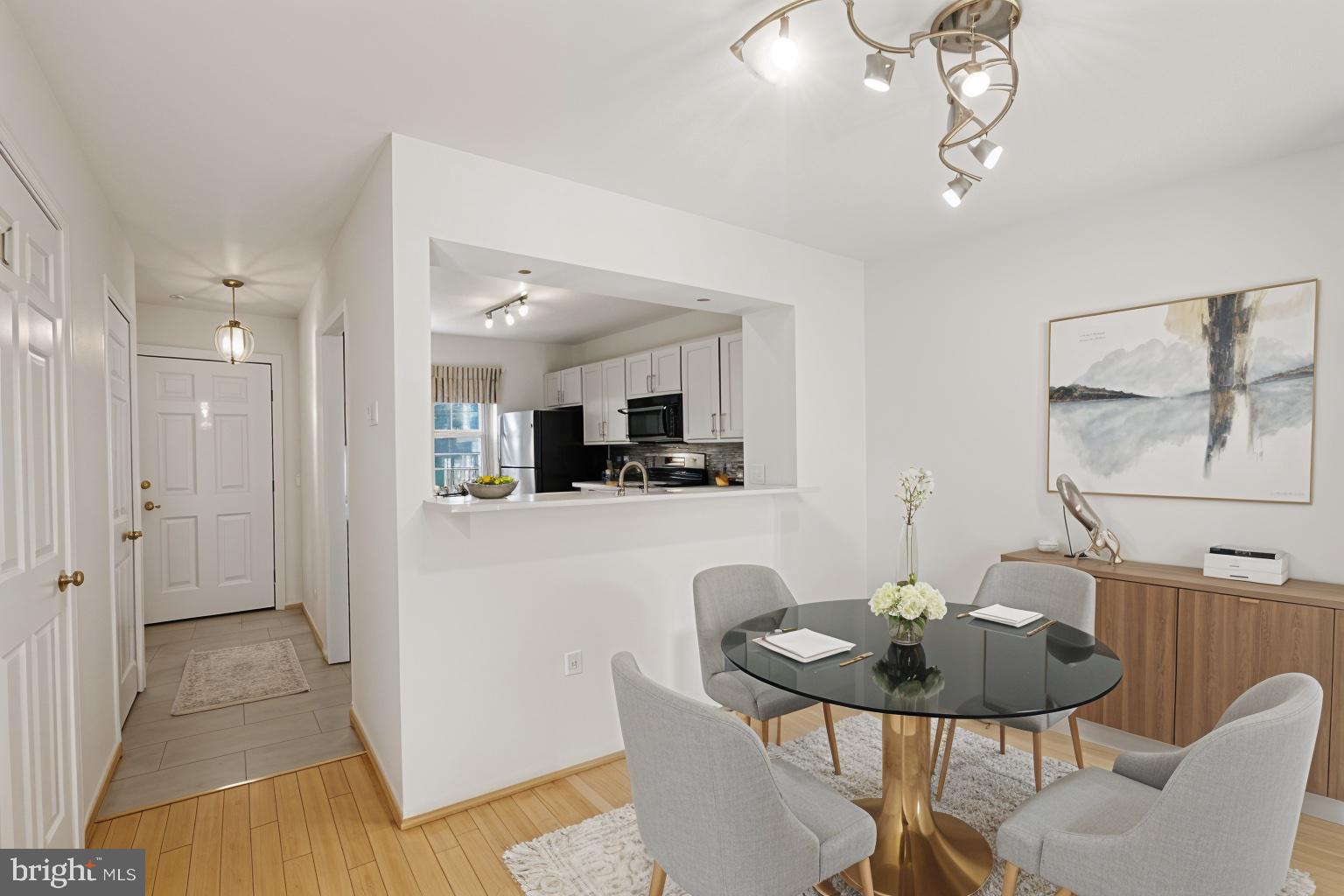 3858 9th Road South Arlington, VA 22204 - Photo 11 of 31 Staged DR