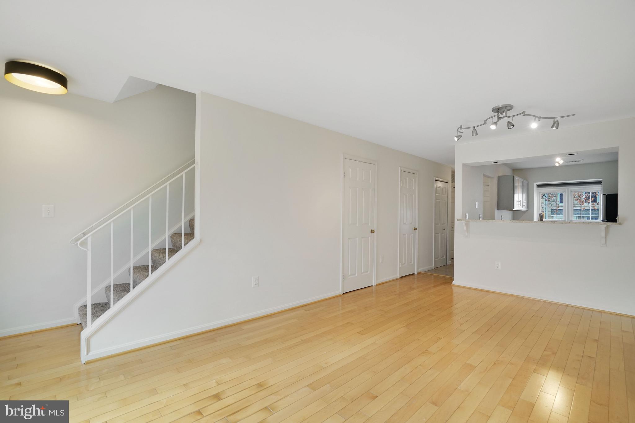 3858 9th Road South Arlington, VA 22204 - Photo 15 of 31