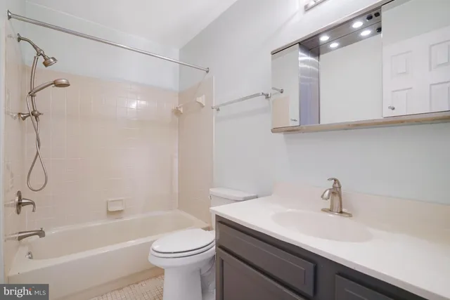 $495,000 | 3858 9th Road South, Arlington, VA 22204