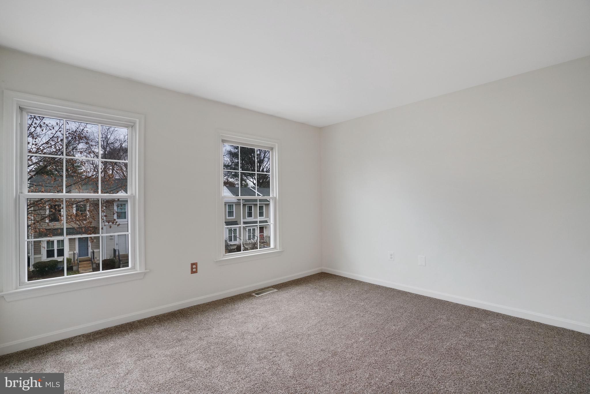 3858 9th Road South Arlington, VA 22204 - Photo 18 of 31 Upper level Bedroom 2