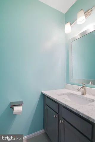 $495,000 | 3858 9th Road South, Arlington, VA 22204