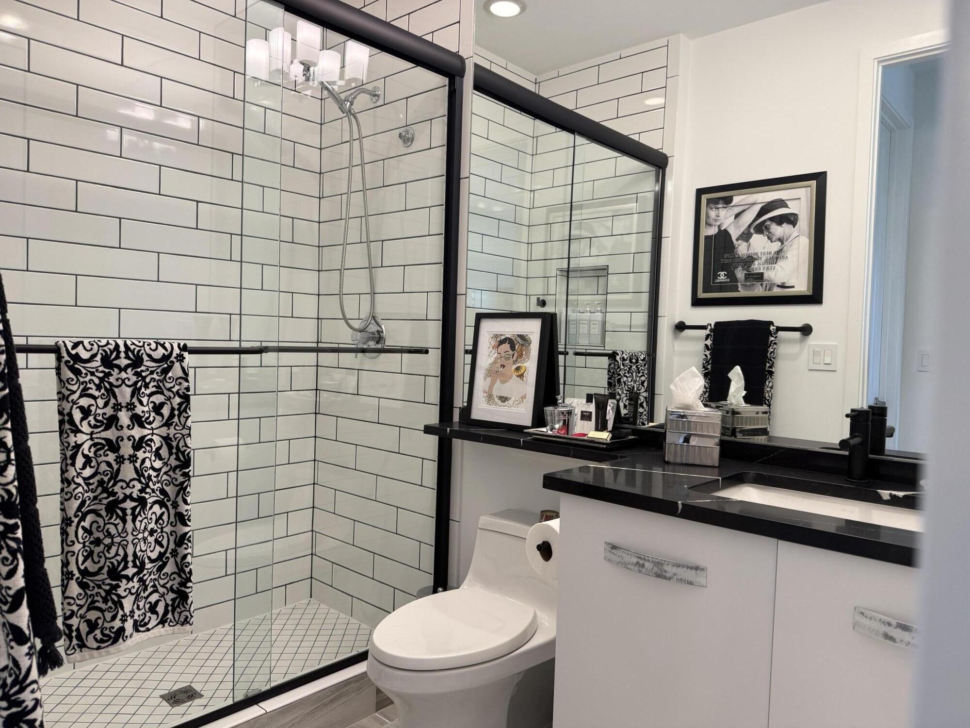 17645 Sparkling River Road Boca Raton, FL 33496 - Photo 25 of 36 upstairs bathroom