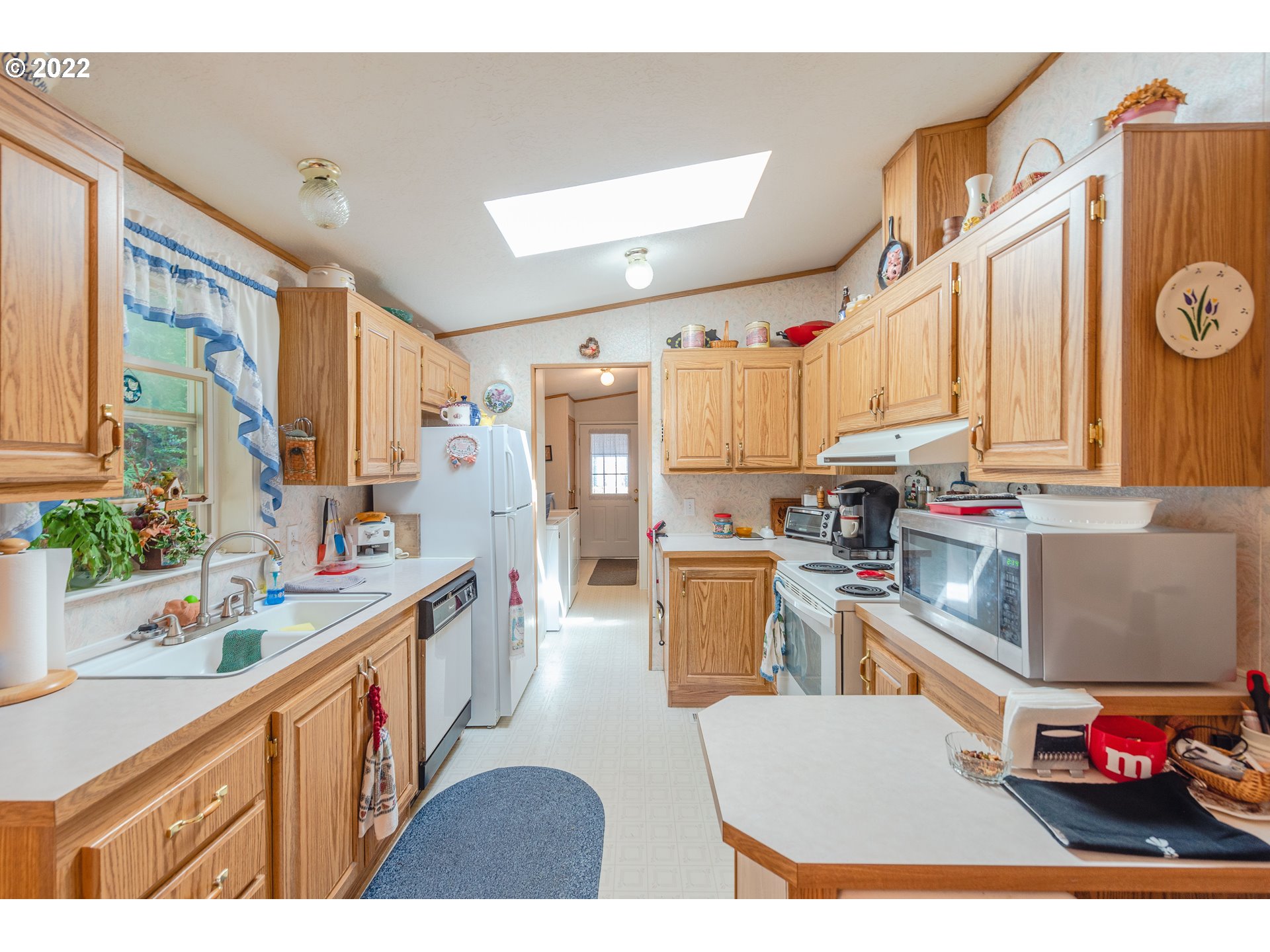 63248 Everest Road Coos Bay, OR 97420 - Photo 13 of 32 Kitchen