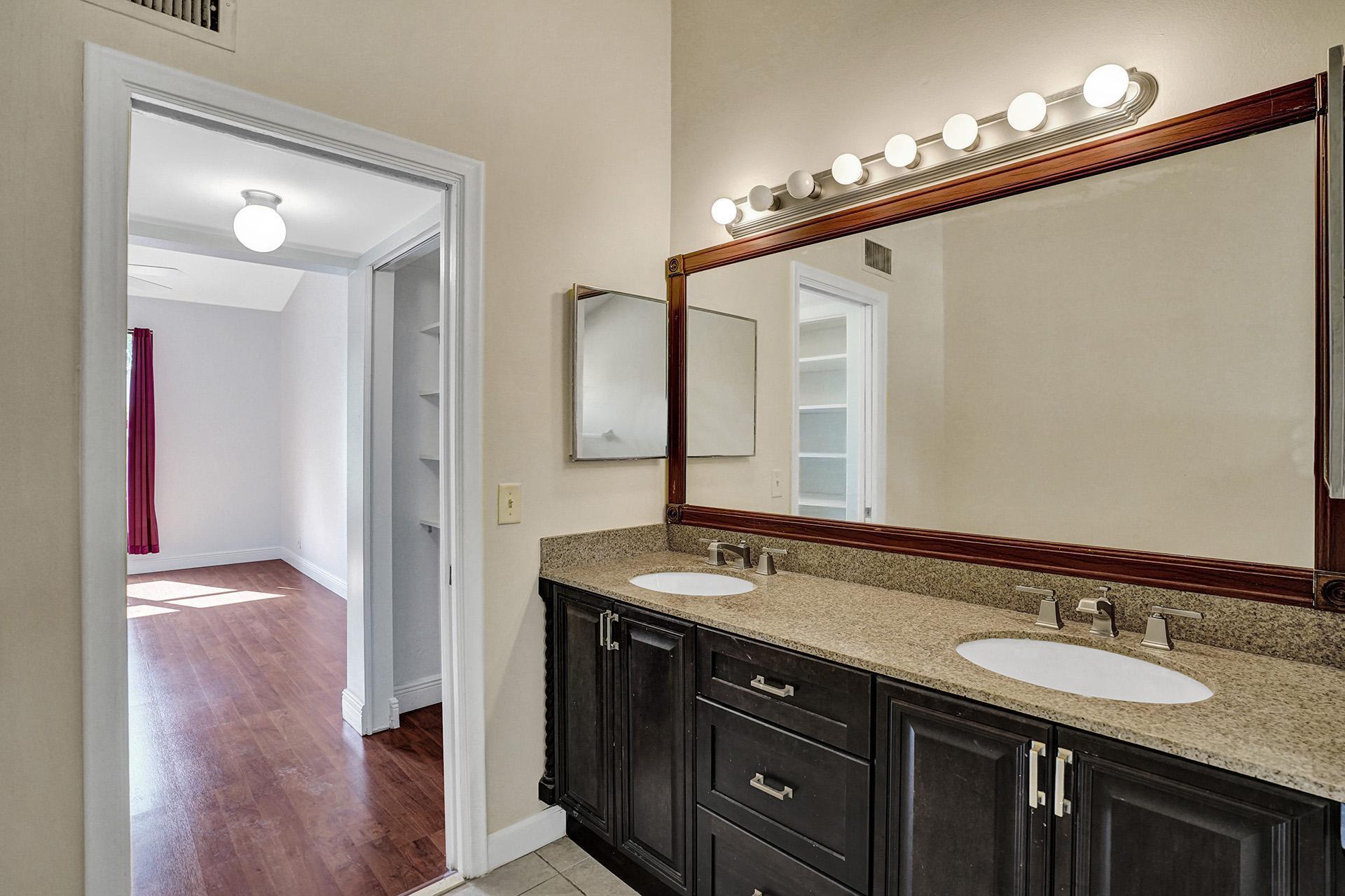 1400 Northwest 9th Avenue, Unit A6 Boca Raton, FL 33486 - Photo 11 of 44 DSC08200