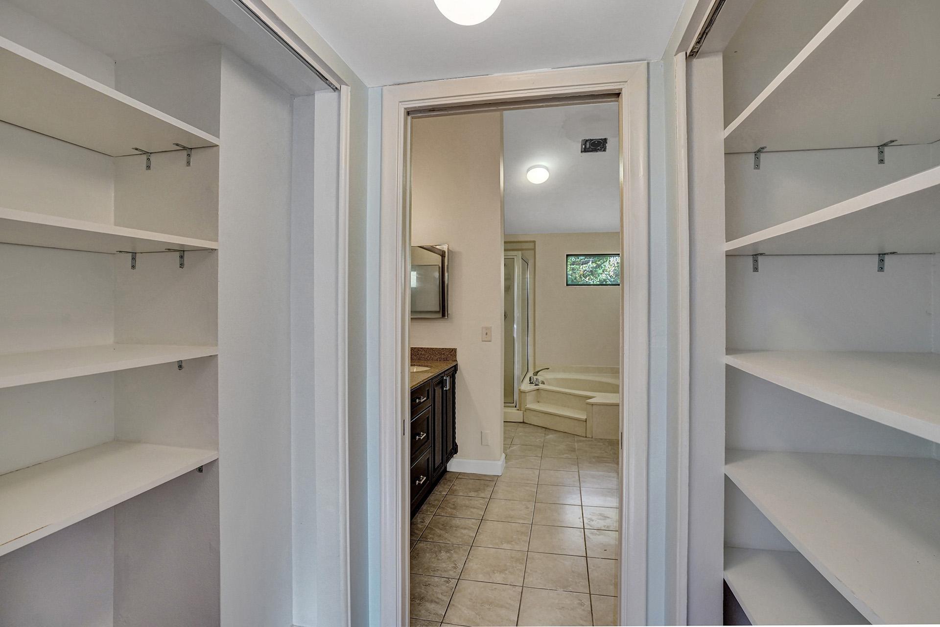 1400 Northwest 9th Avenue, Unit A6 Boca Raton, FL 33486 - Photo 14 of 44 DSC08191