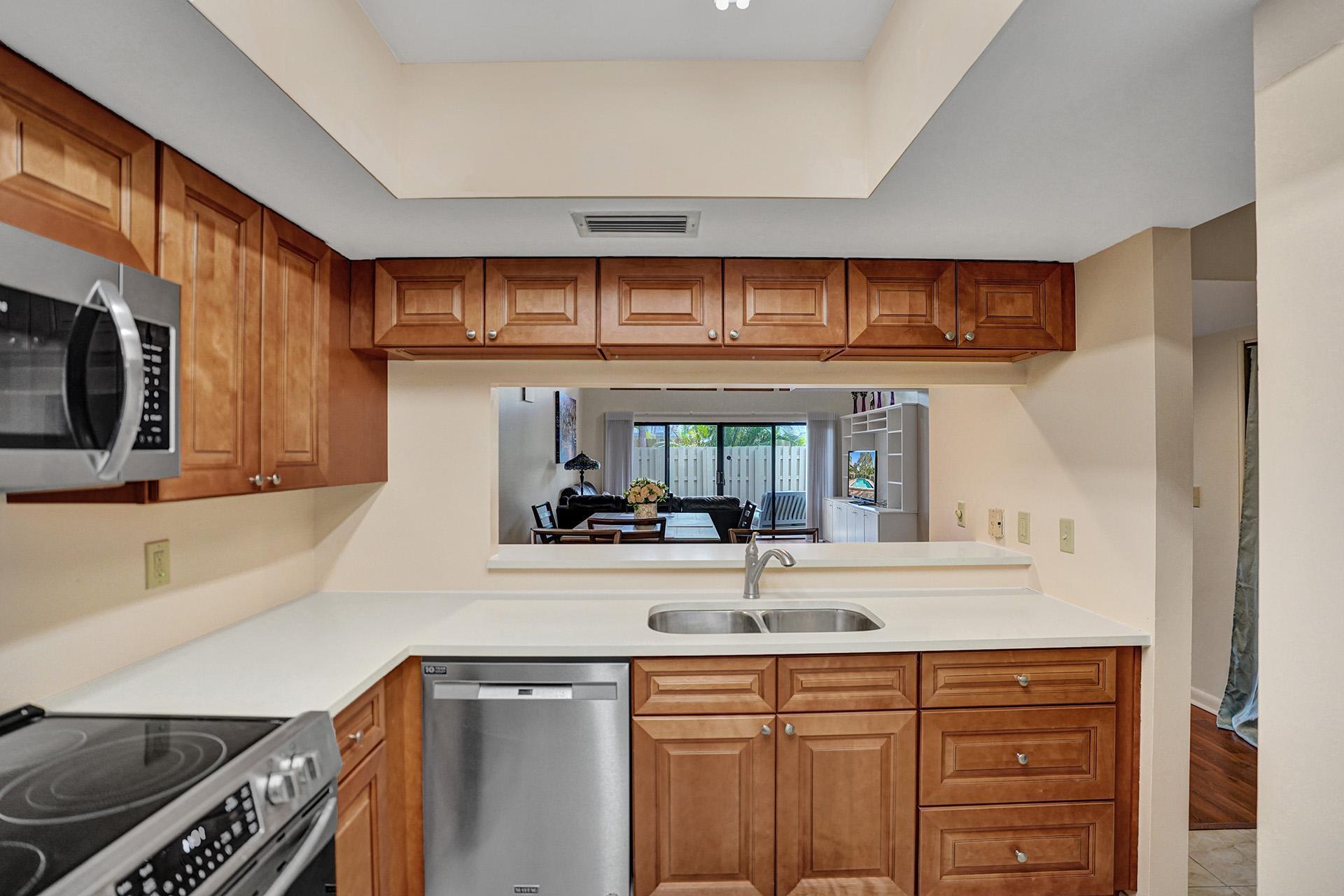1400 Northwest 9th Avenue, Unit A6 Boca Raton, FL 33486 - Photo 32 of 44 DSC08107