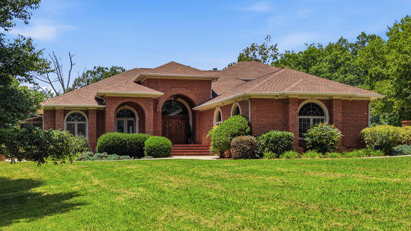 424 Hewgleys Road South Pittsburg, TN 37380 - Photo 2 of 53 All Brick 4 bedrooms