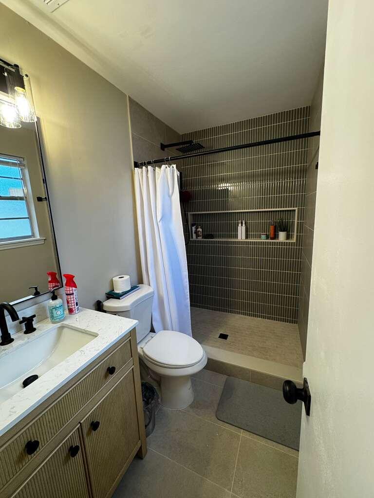 5256 Clarendon Road Jacksonville, FL 32205 - Photo 5 of 15 WhatsApp Image 2026-05-26 at 9.55.35 AM