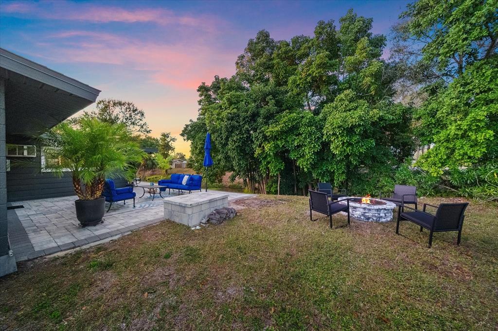3149 Homasassa Road Sarasota, FL 34239 - Photo 47 of 62 a view of a backyard with sitting area