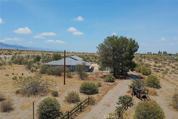$400,000 | 13384 Sheep Creek Road, Phelan, CA 92371