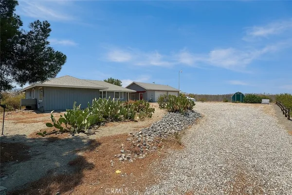 $400,000 | 13384 Sheep Creek Road, Phelan, CA 92371