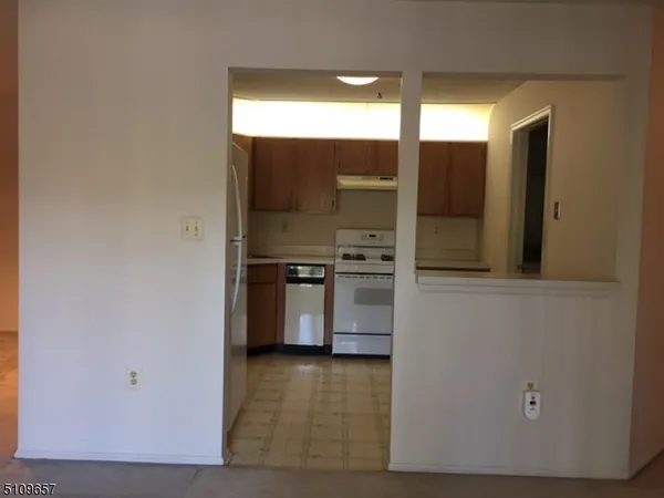 $2,400 | 2307 Doolittle Drive, Unit 2307, Bridgewater, NJ 08807