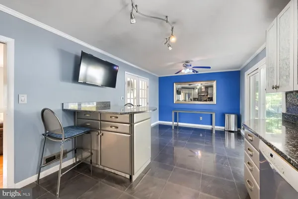 $3,500 | 114 West Seminary Avenue, Lutherville-Timonium, MD 21093