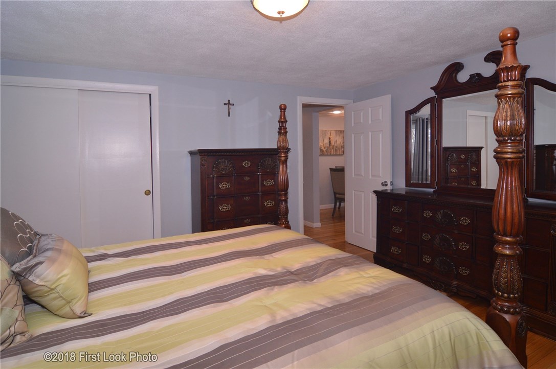 148 Iroquois Road Cumberland, RI 02864 - Photo 17 of 37 Gallery Image 17