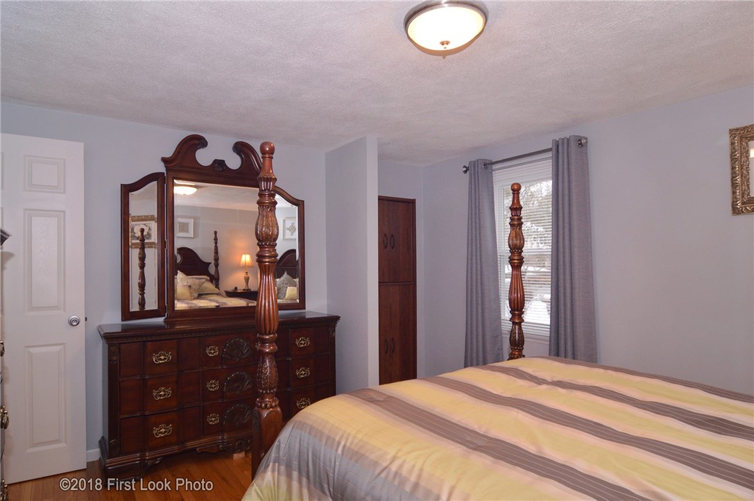 148 Iroquois Road Cumberland, RI 02864 - Photo 18 of 37 Gallery Image 18