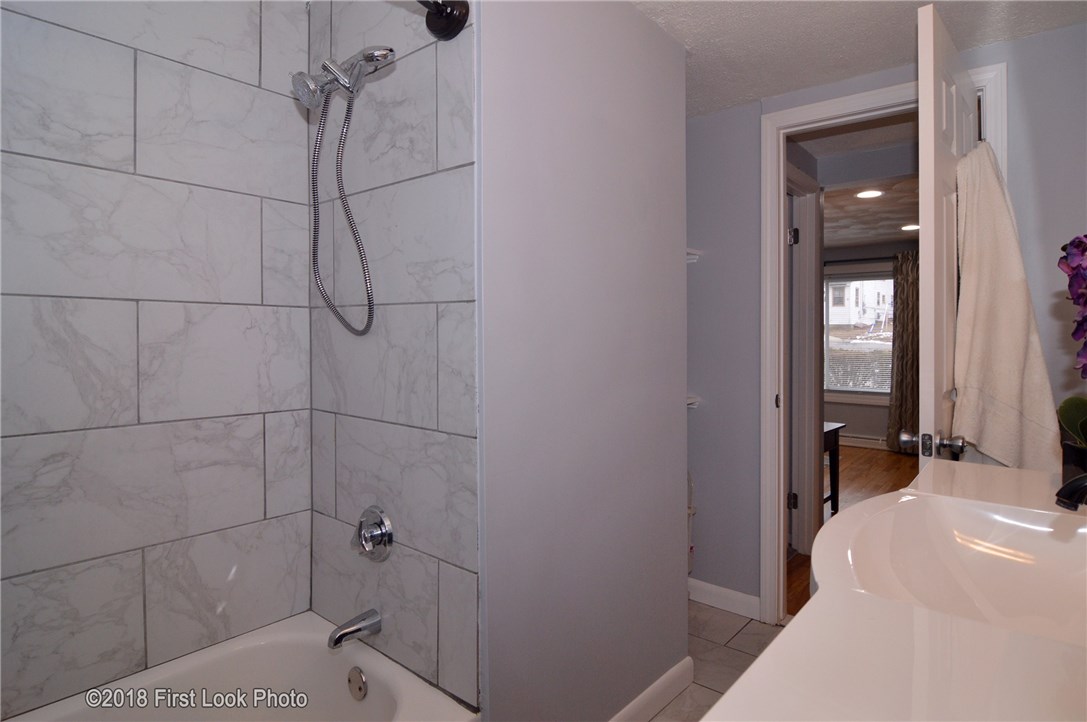 148 Iroquois Road Cumberland, RI 02864 - Photo 20 of 37 Gallery Image 20