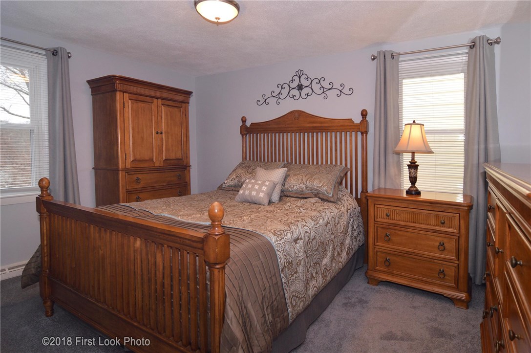 148 Iroquois Road Cumberland, RI 02864 - Photo 21 of 37 Gallery Image 21