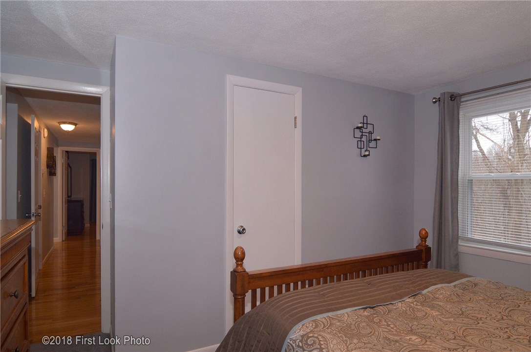 148 Iroquois Road Cumberland, RI 02864 - Photo 23 of 37 Gallery Image 23
