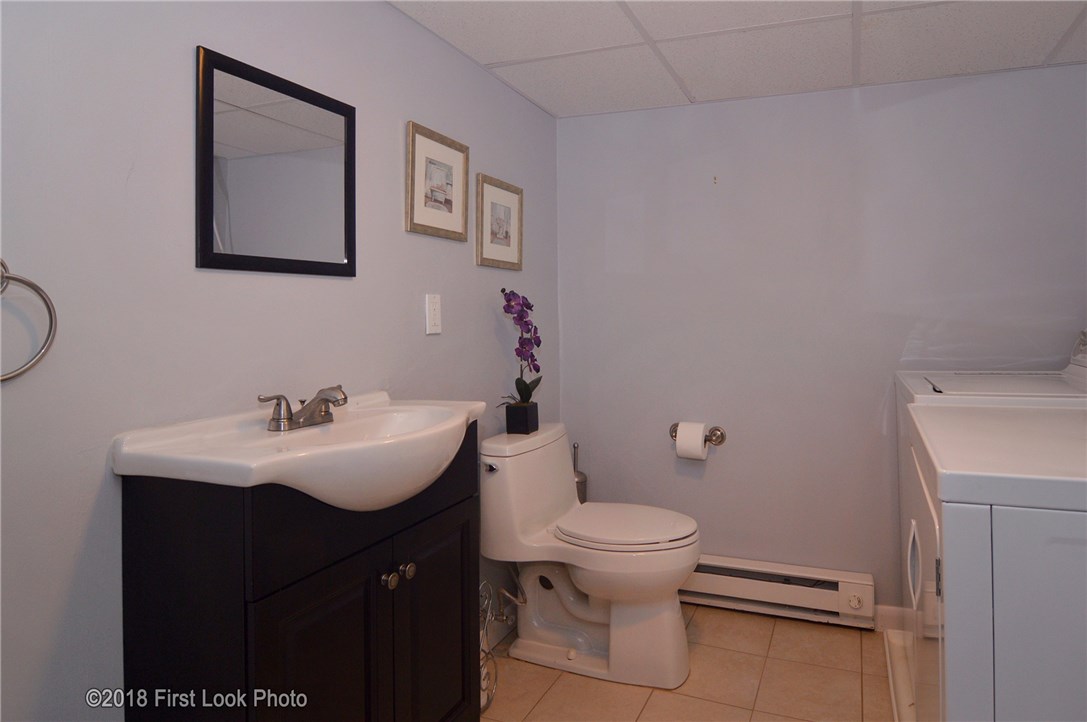148 Iroquois Road Cumberland, RI 02864 - Photo 27 of 37 Gallery Image 27