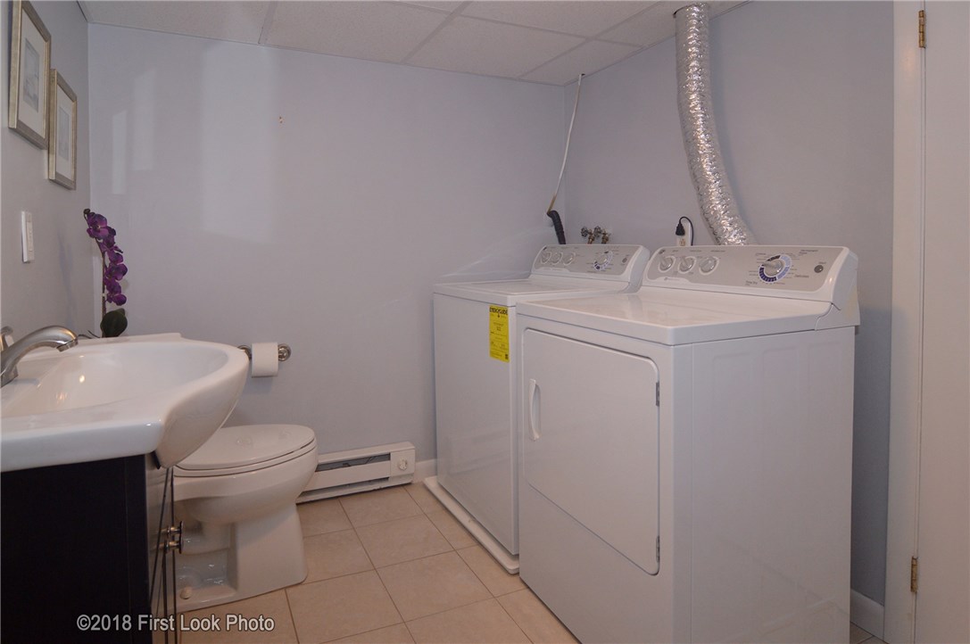 148 Iroquois Road Cumberland, RI 02864 - Photo 28 of 37 Gallery Image 28