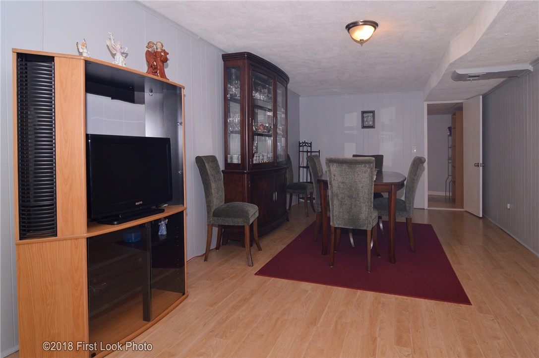 148 Iroquois Road Cumberland, RI 02864 - Photo 30 of 37 Gallery Image 30