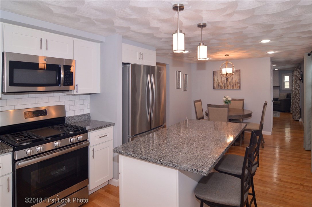 148 Iroquois Road Cumberland, RI 02864 - Photo 8 of 37 Gallery Image 8