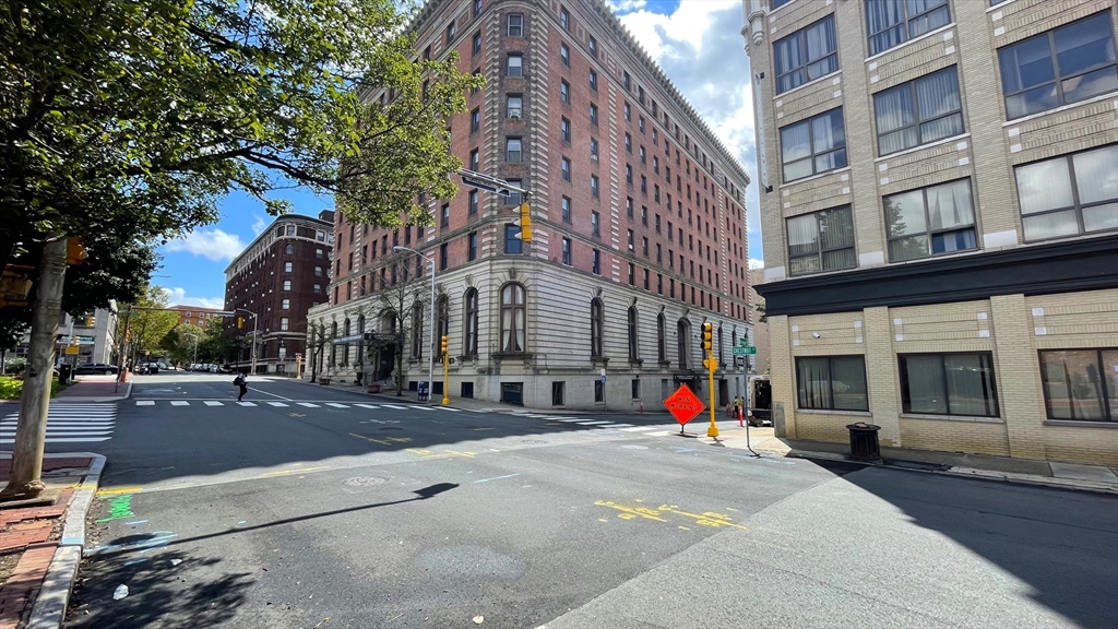 140 Chestnut Street, Unit 610 Springfield, MA 01103 - Photo 1 of 19 Gallery Image 1