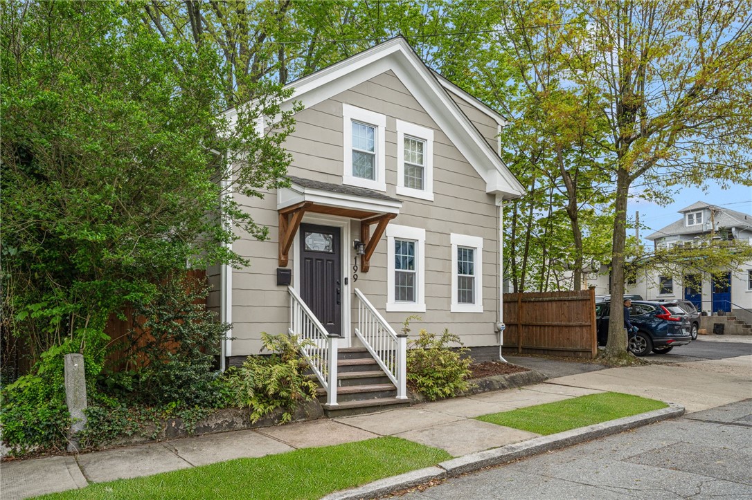 199 5th Street Providence, RI 02906 - Photo 32 of 36