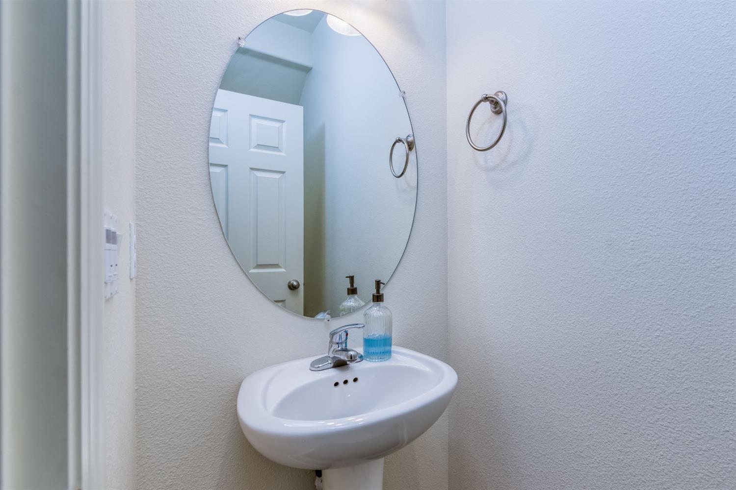 1559 Lambourn Way Clovis, CA 93619 - Photo 11 of 27