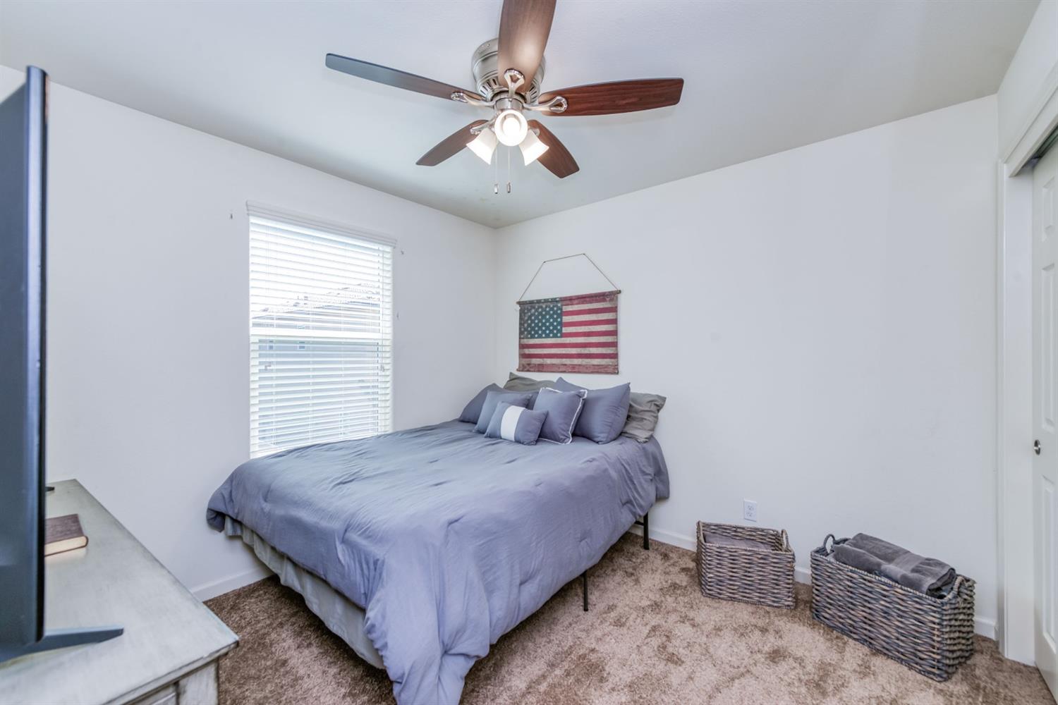 1559 Lambourn Way Clovis, CA 93619 - Photo 16 of 27