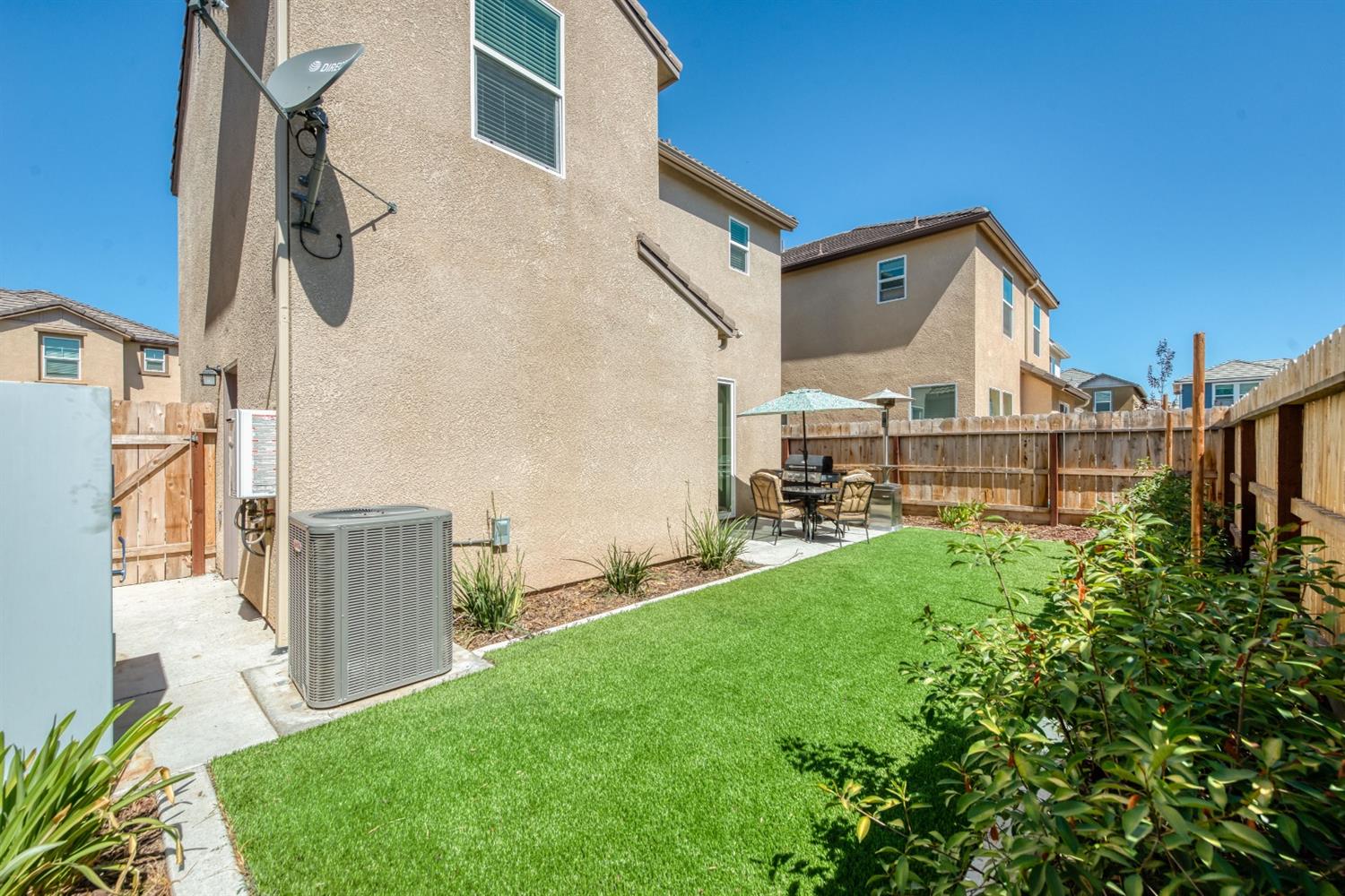 1559 Lambourn Way Clovis, CA 93619 - Photo 24 of 27