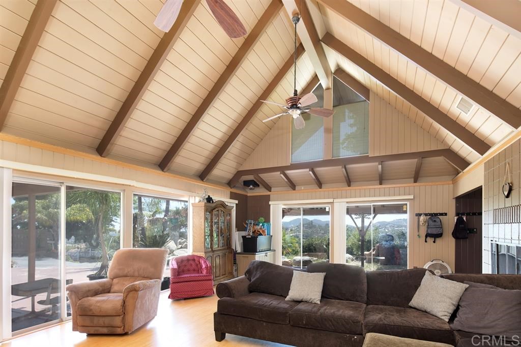 5463 Rainbow Heights Road Fallbrook, CA 92028 - Photo 3 of 25