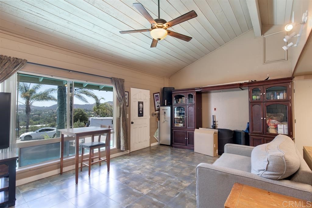 5463 Rainbow Heights Road Fallbrook, CA 92028 - Photo 22 of 25