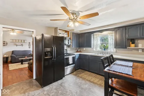 $215,000 | 1230 South 25th Street, Elwood, IN 46036