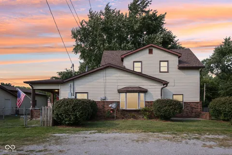 $215,000 | 1230 South 25th Street, Elwood, IN 46036