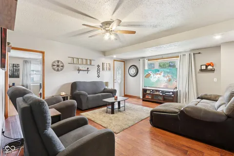 $215,000 | 1230 South 25th Street, Elwood, IN 46036