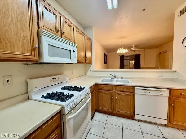 $210,000 | 7139 South Durango Drive, Unit 116, Las Vegas, NV 89113