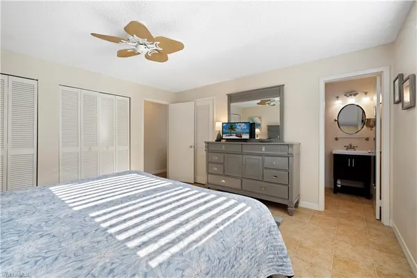 $6,800 | 578 Broad Avenue South, Unit 578, Naples, FL 34102