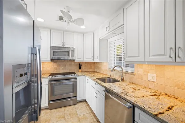 $6,800 | 578 Broad Avenue South, Unit 578, Naples, FL 34102