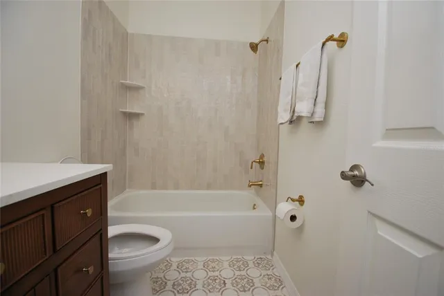 $2,400 | 11251 Windsor Pl Circle, Tampa, FL 33626