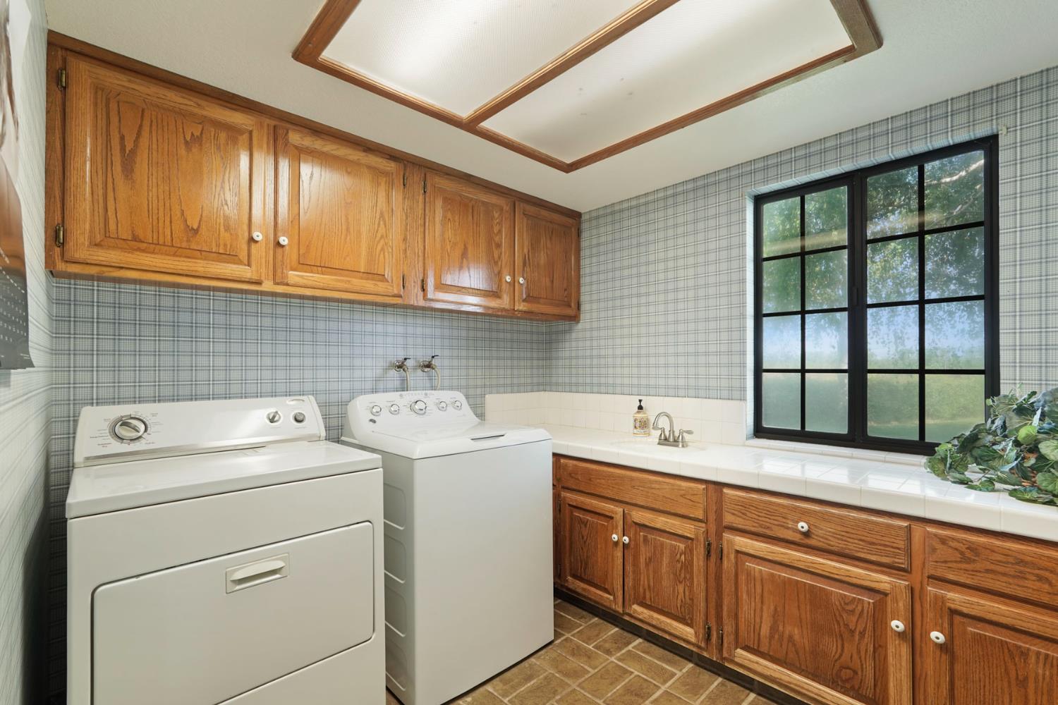 24606 Elliott Road Acampo, CA 95220 - Photo 38 of 73