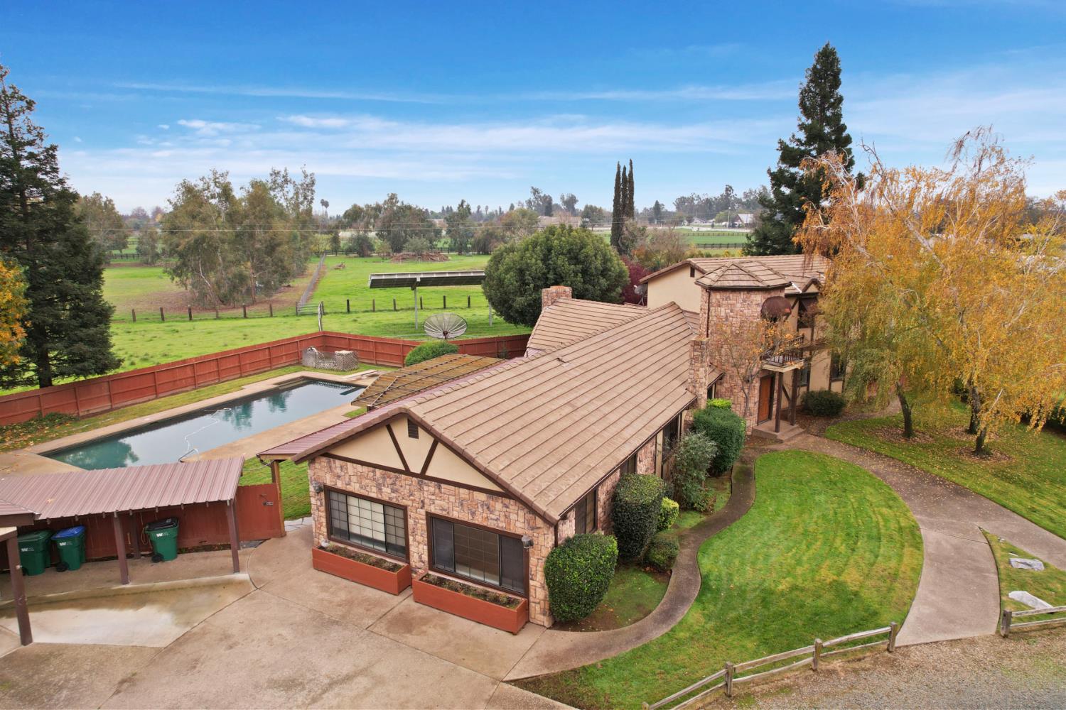 24606 Elliott Road Acampo, CA 95220 - Photo 7 of 73